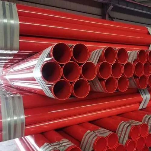 聊城涂塑钢管的摩擦阻力小的原因除了塑料涂层的表面光滑度外，还包括以下几个方面